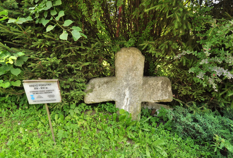 Nowaki - krzyż pokutny
